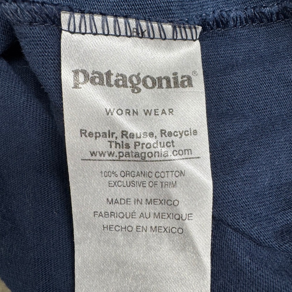 Patagonia Mens XS Navy Blue Conquerors of the Useless Long Sleeve Shirt - Picture 5 of 6